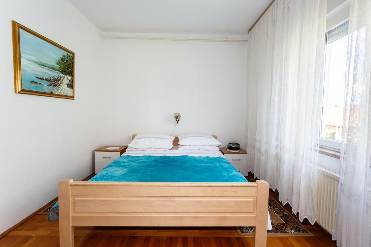 Apartmani Jelica Krk Town Exterior photo